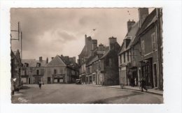 Juil13    5860968   Saint Pierre Les Moutiers  Place De L'église - Saint Pierre Le Moutier