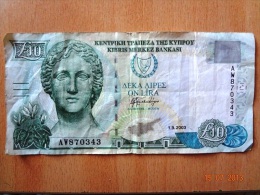 Cyprus 2003 10 Pounds Used - Cyprus