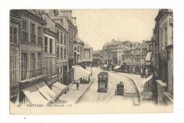 Cp, 86, Poitiers, Rue Carnot, écrite - Poitiers