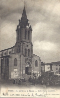 LOUDES-LA SORTIE DE LA MESSE-BELLE EGLISE MODERNE  -belle Carte Animee - Loudes