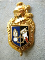 ANCIEN INSIGNE DE LA GENDARMERIE NATIONALE ECU EMAILLE LE CATGN ETAT EXCELLENT - Police & Gendarmerie