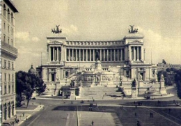 Roma - Monumento A Vittorio Emanuele II - Formato Grande Non Viaggiata - Altare Della Patria