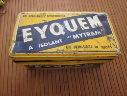 Boîte Métallique Publicitaire EYQUIEM  à Isolant "Mytram" Bougies, Essuie-glaces Accessoire De Voiture--un Demi-siècle - Boîtes/Coffrets