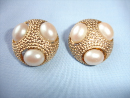 Paire De Boucles D´ Oreilles Vers 1970 - 1980 (13-2357) - Aretes