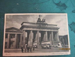 Berlin :Brandenburger Por - Porta Di Brandeburgo