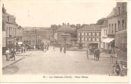 LE CATEAU PLACE THIERS ,TRES BELLE ANIMATION ,CHARIOT,A VOIR !! REF 33658 - Le Cateau