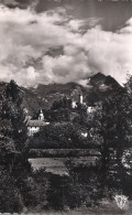 Faverges - Le Château Et Les Premiers Contreforts Du Mont Charvin, Chaîne Des Aravis - Faverges