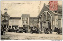 79 - THÉNEZAY - La Place Du Marché - Très Animée - Thenezay