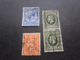 4 Timbres: UK  England Royaume Uni Great Gritain  Perforé Perforés Perfin Perfins Stamp Perforated PERFORE  >Trés Bie - Perfins
