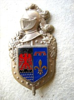 ANCIEN INSIGNE DE LA GENDARMERIE NATIONALE ECU EMAILLE LE CCRG PROVENCE COTE D'AZUR ETAT EXCELLENT - Police & Gendarmerie