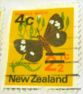 New Zealand 1971 Magpie Moth 2.5c Overprinted 4c - Used - Oblitérés