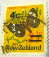 New Zealand 1971 Magpie Moth 2.5c Overprinted 4c - Used - Oblitérés