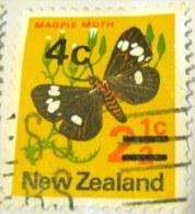 New Zealand 1971 Magpie Moth 2.5c Overprinted 4c - Used - Usados