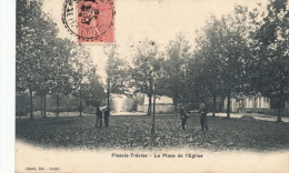 ( CPA 94 )  PLESSIS-TRÉVISE  /  La Place De L' Église  - - Le Plessis Trevise