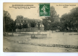 St Germain Lembron La Place Du Desert Et La Mairie - Saint Germain Lembron