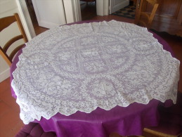 NAPPE ANCIENNE CARREE EN FIL OU DESSUS D'EDREDON ENTOURAGE CRANTEE - 1m10X1m10 - Pizzi, Merletti E Tessuti