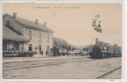 47 // CASTELJALOUX  La Gare, Arrivée Du Train   17 - Casteljaloux