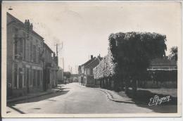 CESSON - Place De Verneau Et La Poste - Cesson