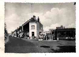 Erquelinnes Vue De La Rue Albert 1er Avec Station Service Pompe Essence SHELL - Erquelinnes