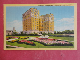 Houston,TX--Sunken Garden And Warwick Hotel--not Mailed--PJ 193 - Autres & Non Classés
