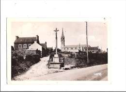 PLOUBAZLANEC. - Le Calvaire Et L'Eglise. - Ploubazlanec