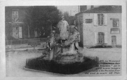 Le Monument De Clémenceau Dans Les Tranchées - Sainte Hermine