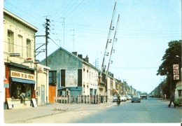 CP  59  BRUAY  SUR  ESCAUT    Rue  Jean  Jaurés , Passage  à  Niveau , Maison  De  La  Presse - Bruay Sur Escaut