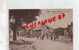 87 - LAURIERE -  LA PLACE   LE MARCHE AUX GENISSES - Lauriere