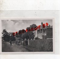 87 - LAURIERE - LES ALLEES   CARTE PHOTO - Lauriere