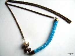 Sautoir Chaine Vintage Bronze Scoubidou Bleu Perle Et Noeud  Longueur: Environ 76cms - Colliers/Chaînes