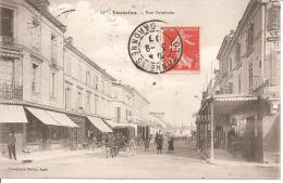 TONNEINS RUE GAMBETTA ,COMMERCES,ANIMATION,ATTE LAGE   REF 33836 - Tonneins