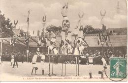 XXXVè FETE FEDERALE DE GYMNASTIQUE MAI 1909 ,UNE PYRAMIDE ,BEAU PLAN !! REF 33849 - Gimnasia