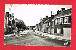 Orne - LE MÊLE- LE MESLE-SUR-SARTHE - Avenue Faubourg-Layer - Le Mêle-sur-Sarthe