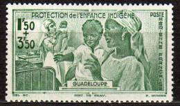 GUADELOUPE PA N° 1 XX Au Profit De La Protection De L'enfance Indigène Vert TB - Poste Aérienne