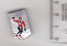 USSR Russia Old Sport Pin Badge - Skiing - Teberda - Sports D'hiver