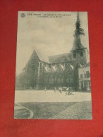 HASSELT  -  De Hoofdkerk En Zicht Op De Markt - Hasselt
