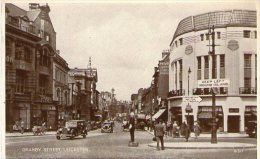 BLACK & WHITE POSTCARD - GRANBY STREET - LEICESTER - Valentines G517 - Cars - Policeman - Leicester