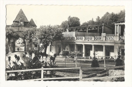 Cp, 32, Barbotan-les-Termes, L'Eglise Et Les Bains CLairs, Voyagée 1965 - Barbotan