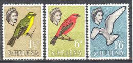 Sainte Helene: Yvert N°142-146-150*; MLH; Oiseaux; Birds; Vögel ; Canari Du Cap; Red Bird; Hirondelle De Mer - Sainte-Hélène