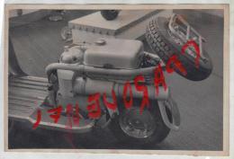 Photo Ancienne Noir Et Blanc D Un Moteur De Scooter Heinkel Provenance Archives Moto Revue - Motorräder