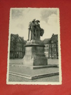 MAASEIK - MAESEYCK -   Monument Gebroeders Van Eyck - Maaseik