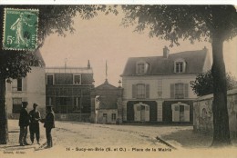 CPA (   94) SUCY EN BRIE Place De La Mairie - Sucy En Brie