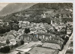 CPSM 74 FAVERGES VUE GENERALE ET LES H.L.M. EN AVION AU DESSUS DE ..    Grand Format 15 X 10,5 - Faverges