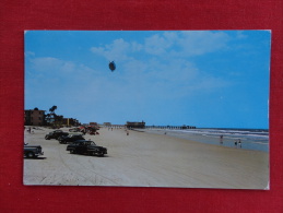 - Florida > Daytona  Autos On Beach 1958 Cancel Cancel --  Ref  1045 - Daytona