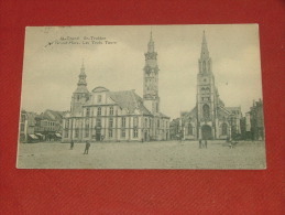 SINT TRUIDEN - SAINT TROND -   Groote Plaats  -  Grand´ Place - Les Trois Tours - Sint-Truiden