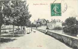 Août13b 24 : Anglure  -  Quai - Anglure