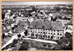 CARTE POSTALE NEUVE N°7 EN AVION AU DESSUS D'AIGUEPERSE 63260 AUVERGNE PUY De DÔME L'HOTEL DE VILLE EDITIONS LAPIE - Aigueperse