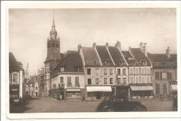 HESDIN - La Place - Hesdin