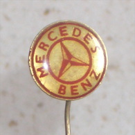 MERCEDES BENZ ( Germany ) * Vintage Pin Badge Distintivo Anstecknadel Deutschland Car Automobile Auto Cars Automobiles - Mercedes