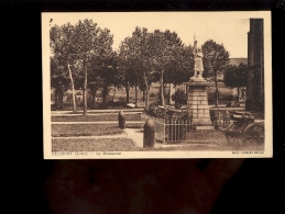 BELMONT DE LA LOIRE Loire 42 : Le Monument ( Jeanne D'ARc ? ) - Belmont De La Loire